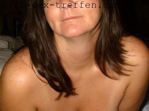 Reife MILF sucht Affäre in Mannheim